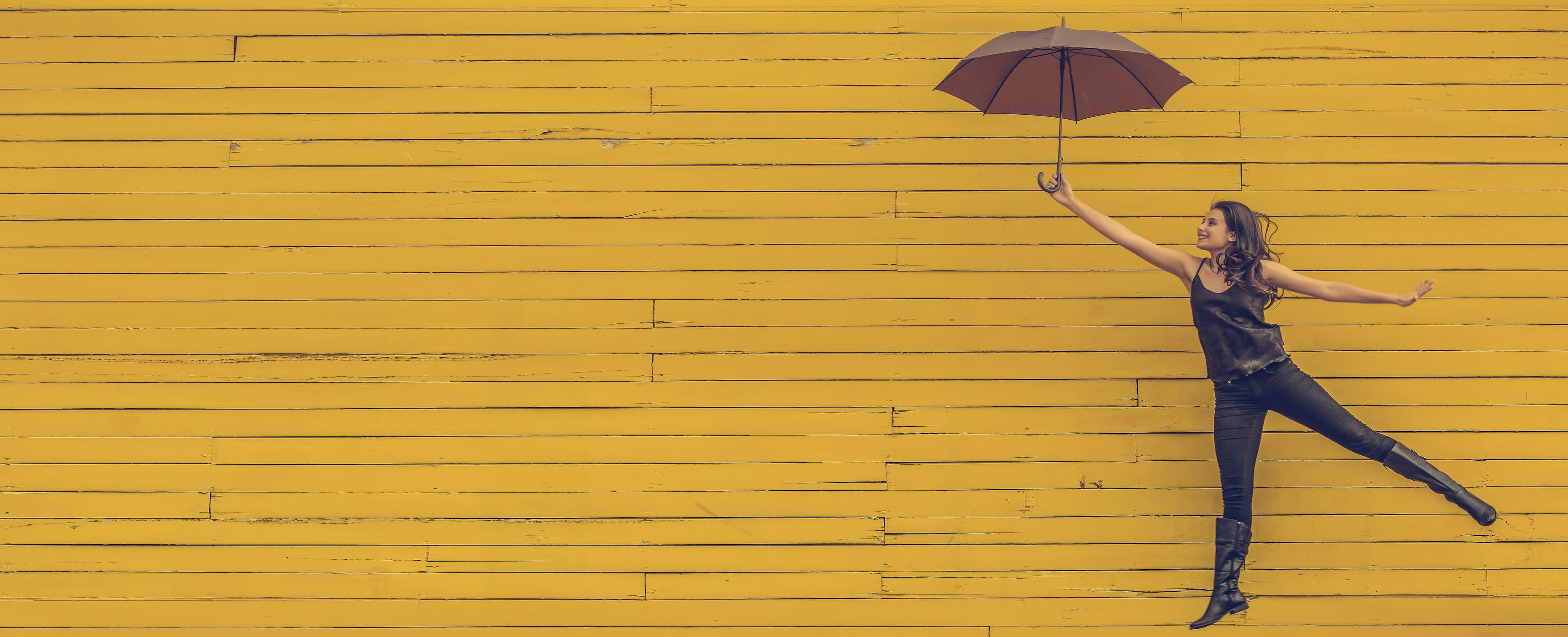 scattered focus representing ADHD attention patterns