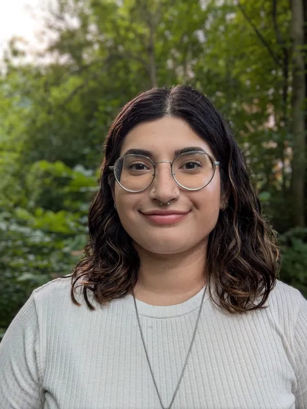 Professional headshot of Noor Bawa, Registered Psychotherapist (Qualifying) (ON)