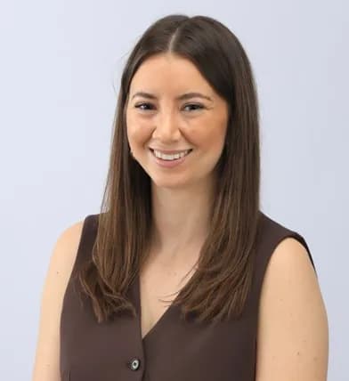 Professional headshot of Rachel Tolkin, Registered Psychotherapist (Qualifying) (ON)