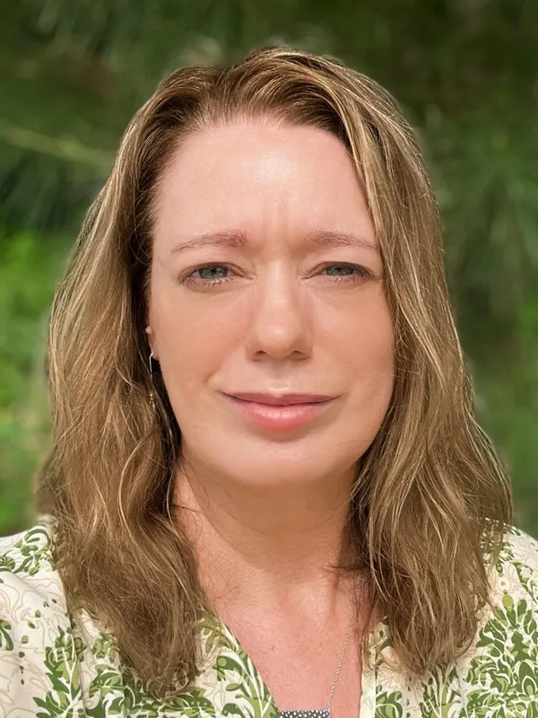 Headshot of Shauna Cheney