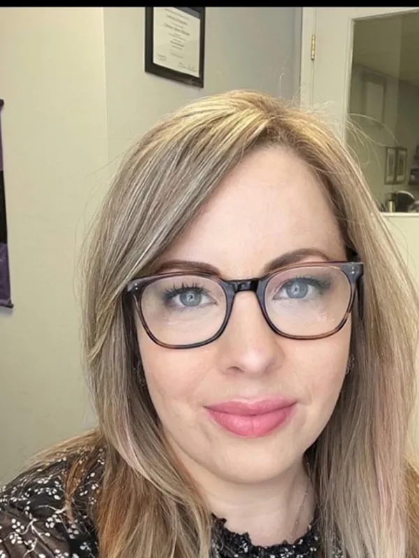 Headshot of Christine Chambers
