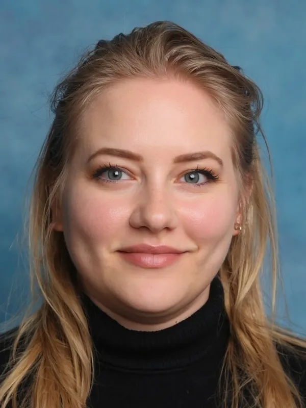 Headshot of Veronica Kozak